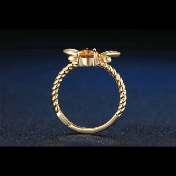 Bee Citrine Crystal Stone Ring 🐝 - Picture 4 of 5